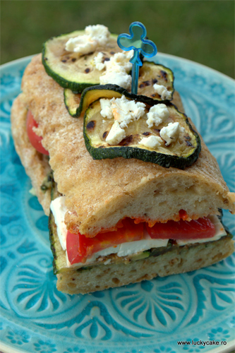 sandwich cu dovlecei